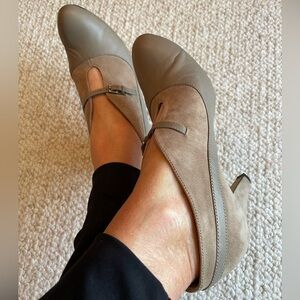 Bella Vita Taupe on Taupe Heeled Shootie